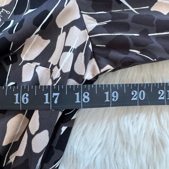 Richard Allen x H&M Women’s Abstract Long Sleeve Silky Belted Midi Dress Size 6 - Picture 9 of 12